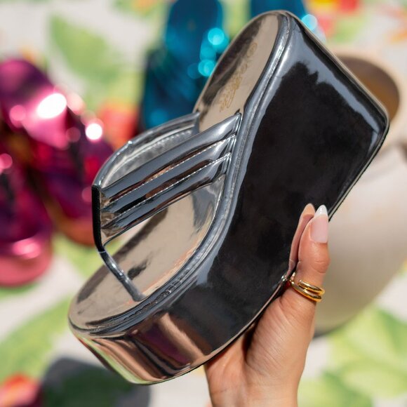 BRAND NEW | Metallic Platform Wedge Thong Sandals, Waterproof Elegant and Cute - Picture 2 of 2